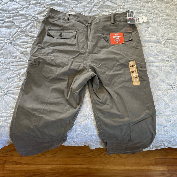 Dockers Pacific Collection Cargo Pants - NWT - 40x34 - Picture 2 of 3